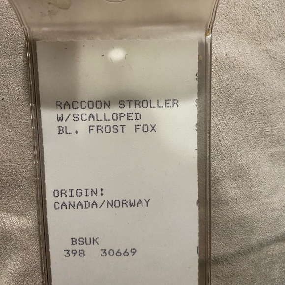 Raccoon Stroller with Scalloped BL. Frost Fox fur coat - Picture 5 of 6